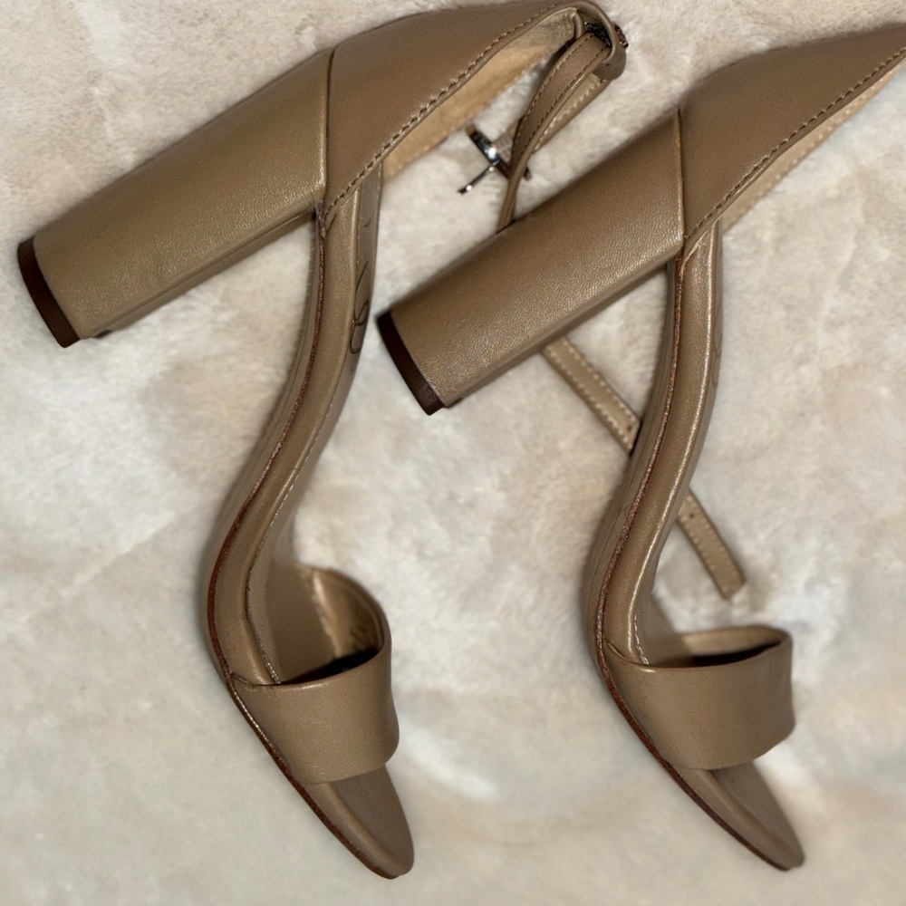 Sam Edelman Tan Heels Elegant Design